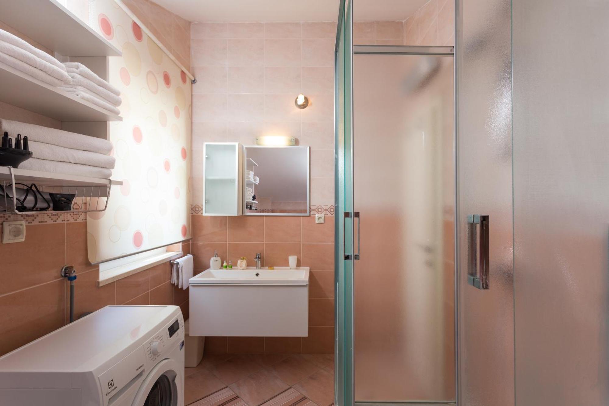 Apartments Silva Слатине Екстериор снимка